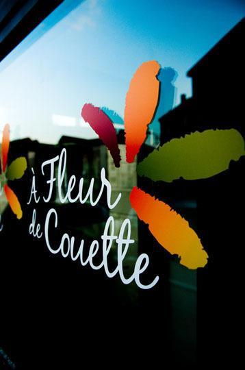 Отель A Fleur De Couette Auvelais Экстерьер фото
